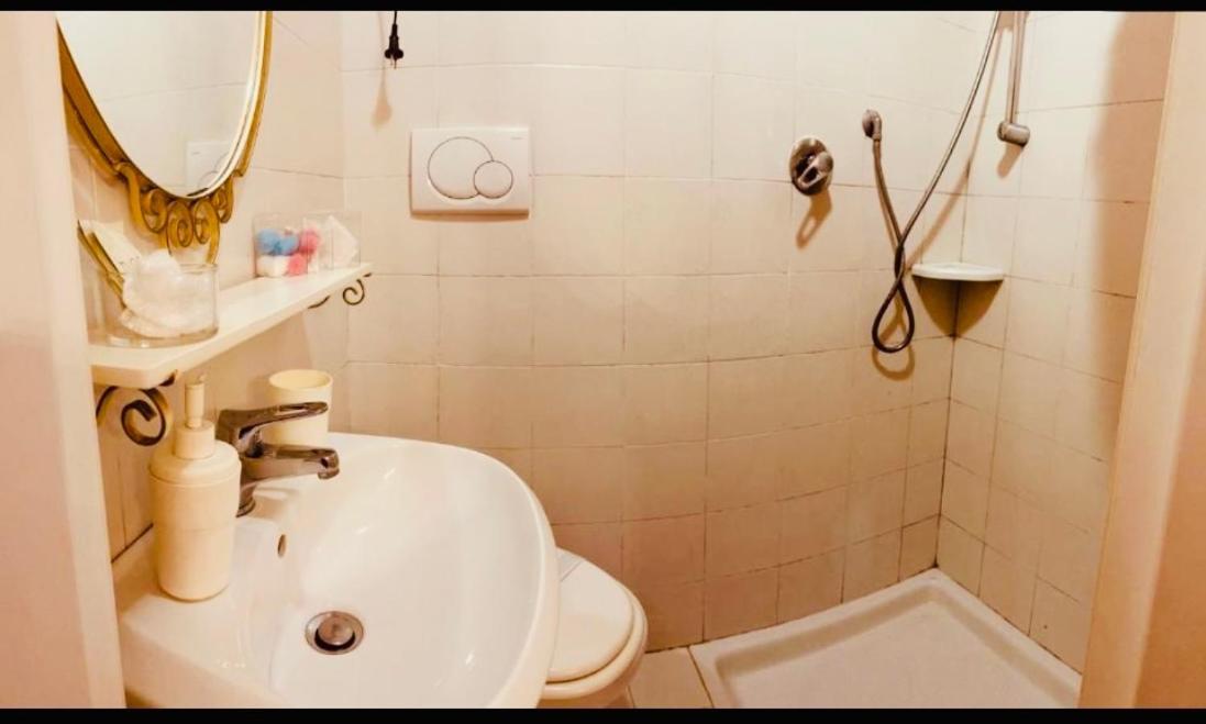 Bed&Breakfast Benedetta Cantagrillo Dış mekan fotoğraf